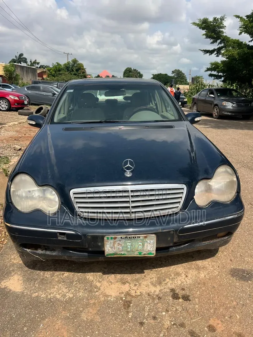 Mercedes-Benz C200 2003 Black