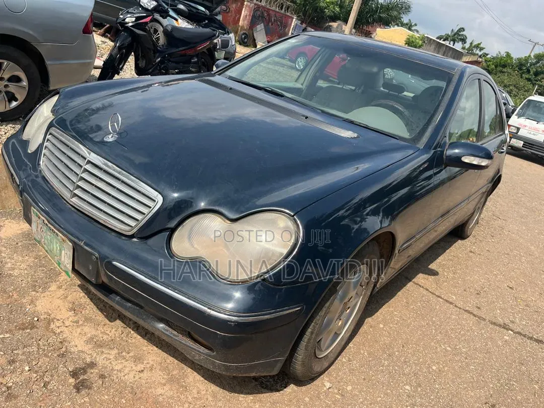 Mercedes-Benz C200 2003 Black