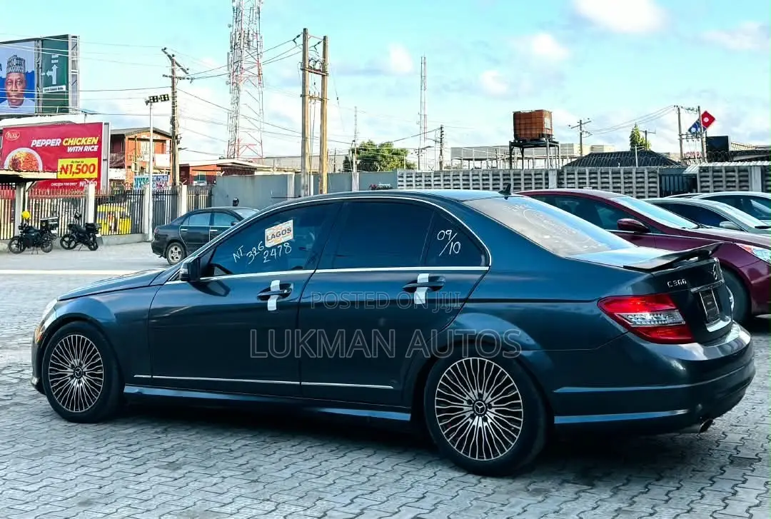 Mercedes-Benz C300 2009 Gray