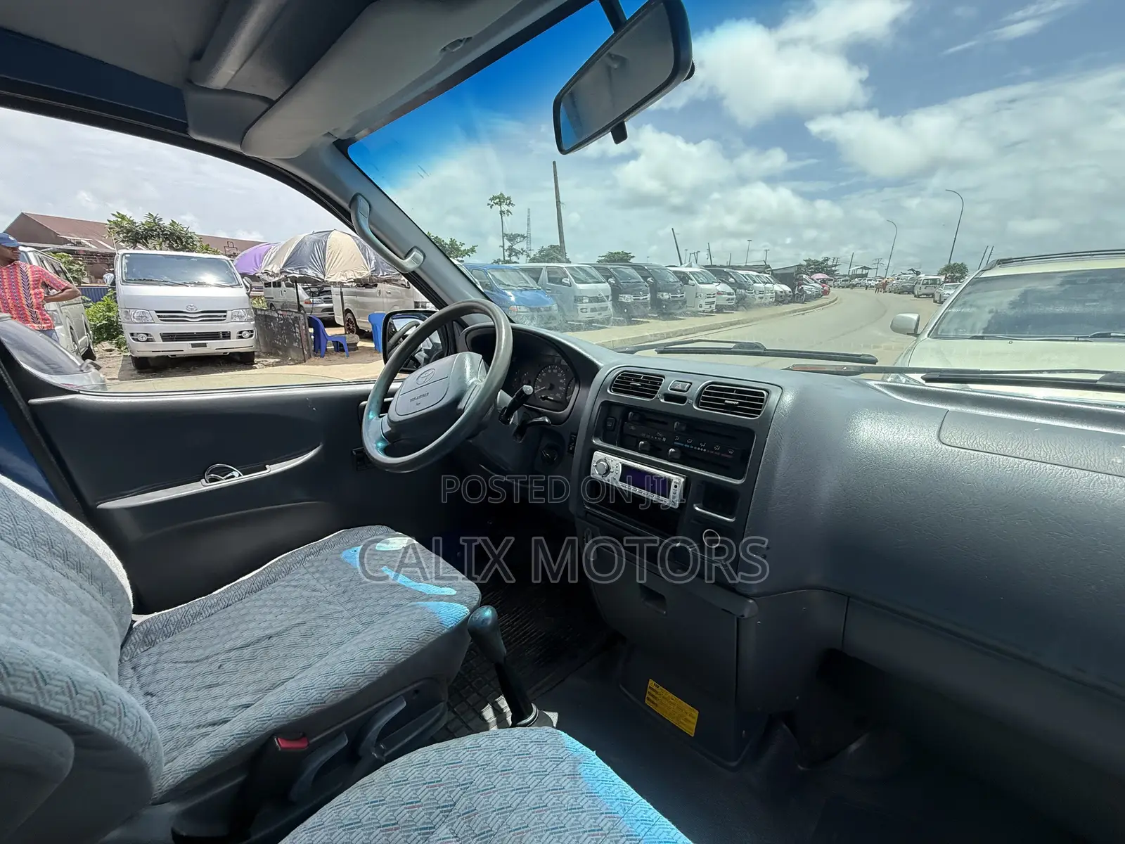 Toyota HiAce 2006 Blue