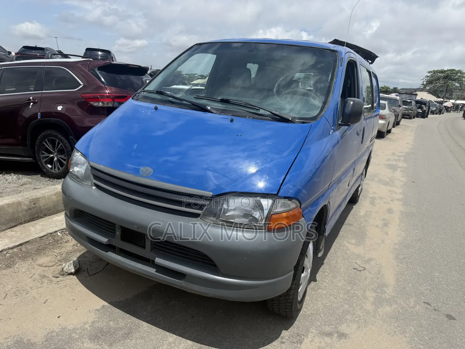 Toyota HiAce 2006 Blue