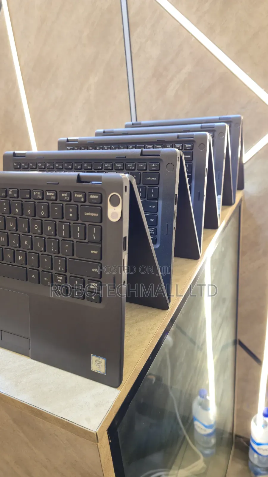 Laptop Dell Latitude 5300 2-in-1 8GB Intel Core i7 SSD 256GB