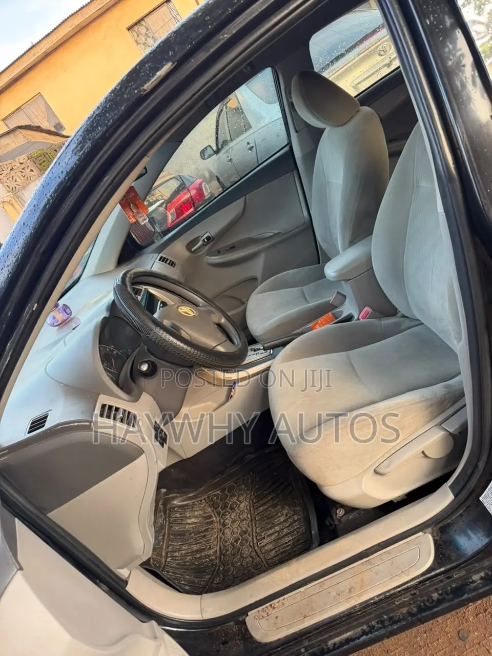Toyota Corolla XLE 4dr Sedan (1.8L 4cyl 4A) 2009 Gray