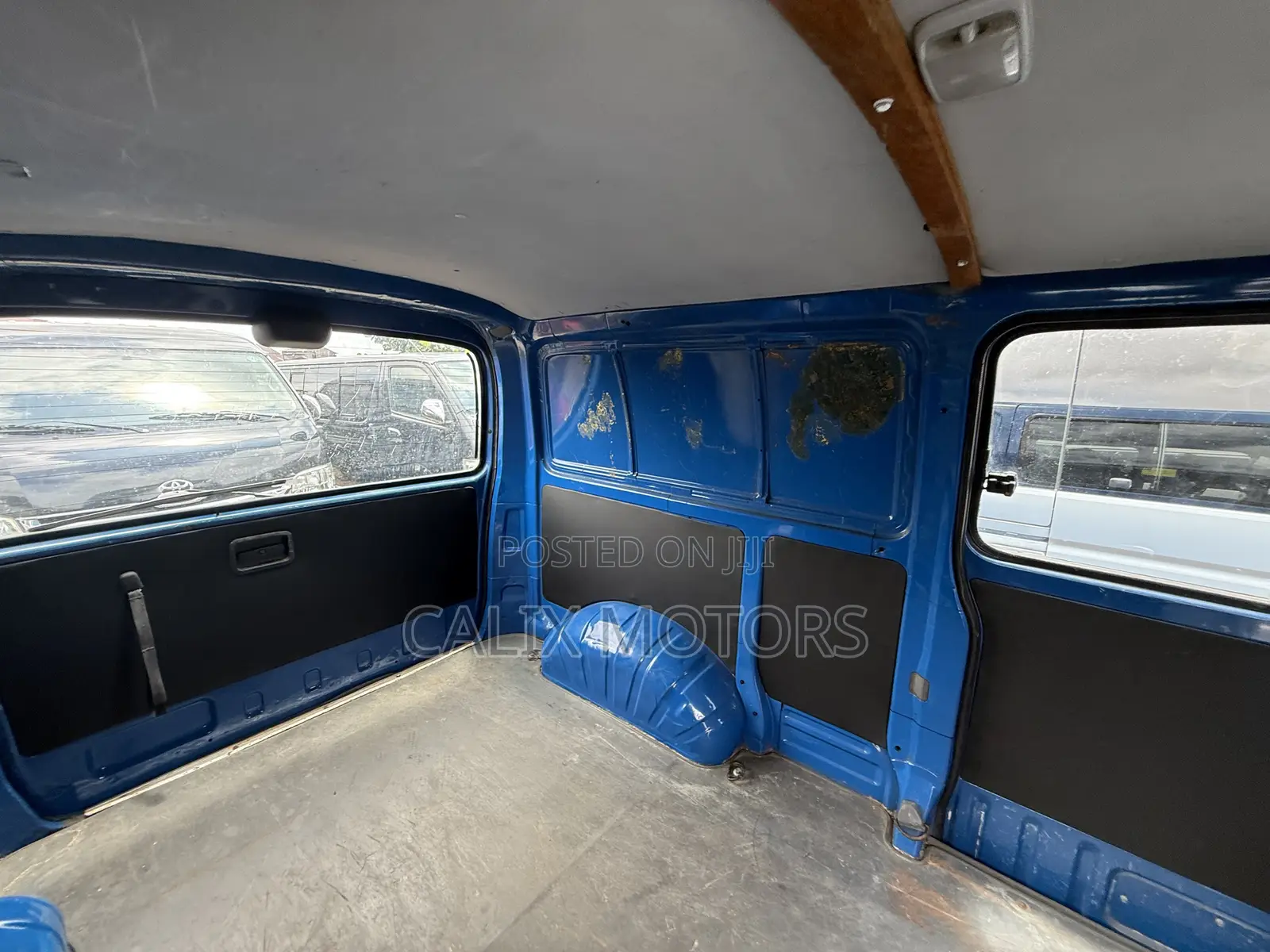 Toyota HiAce 2008 Blue