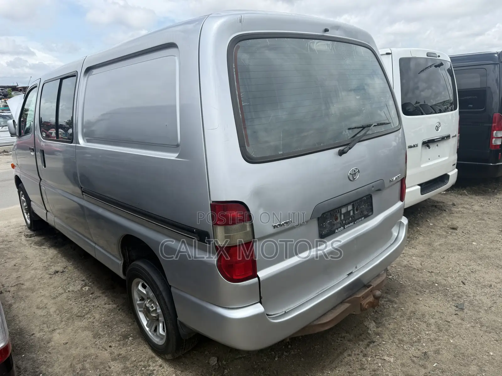 Toyota HiAce 2005 Silver