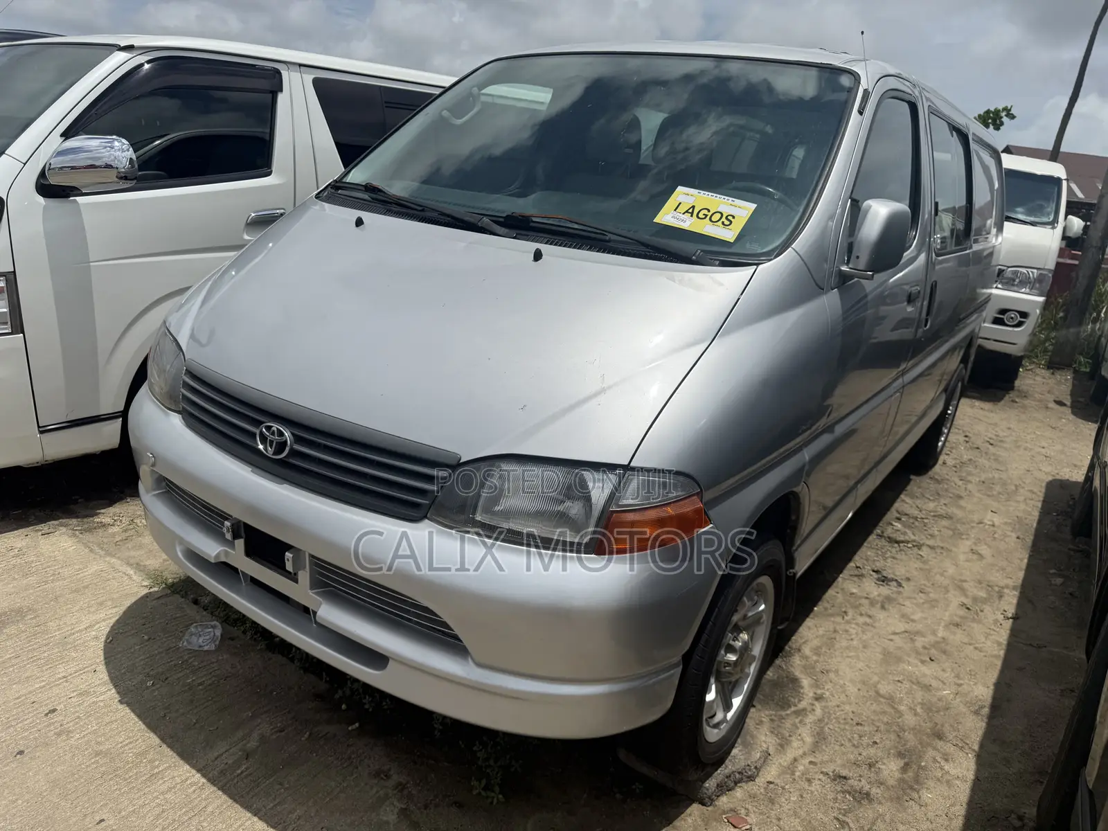 Toyota HiAce 2005 Silver