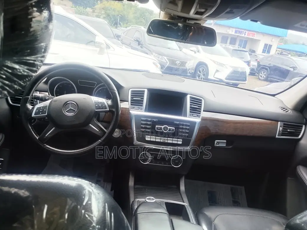Mercedes-Benz M Class 2013 Black