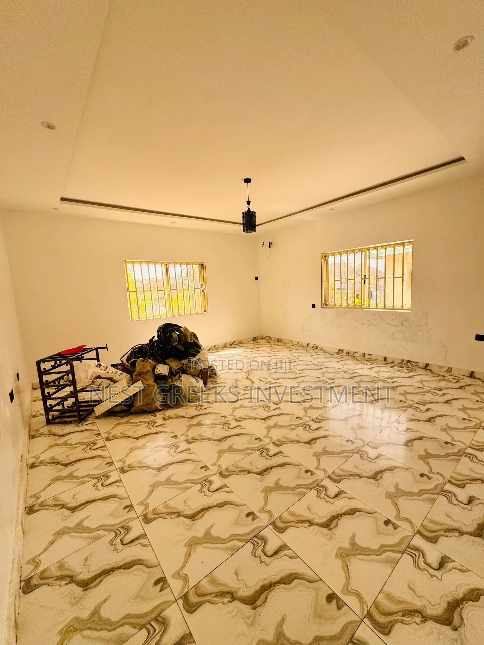 3bdrm Apartment in Ogba for sale