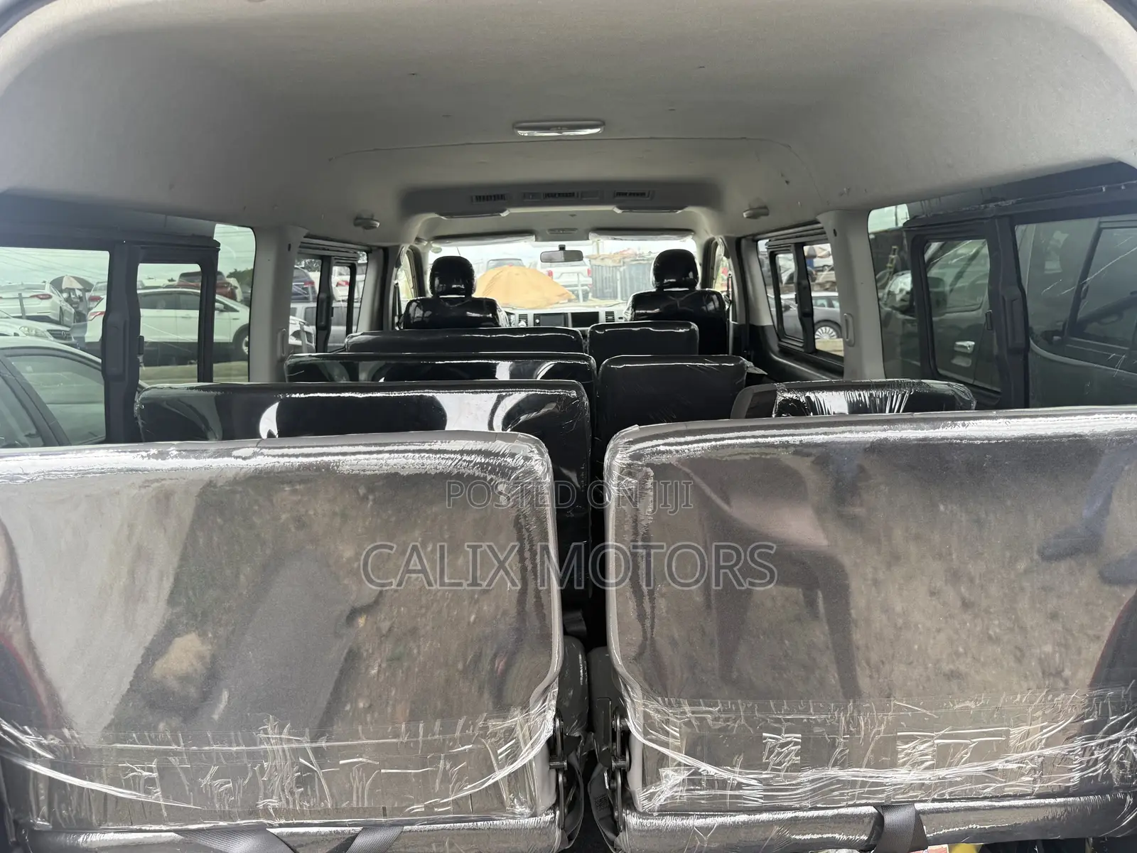 Toyota HiAce 2015 White