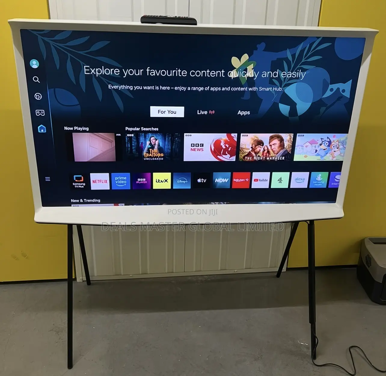 Exceptional UK Used New 50 Inch SAMSUNG SERIF the QLED UHD Artwork