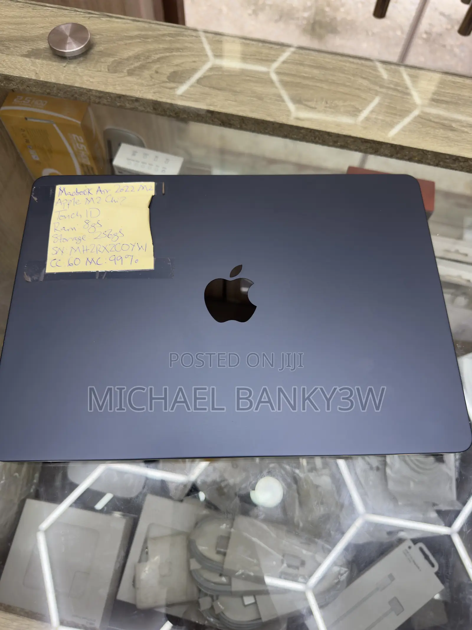 Laptop Apple MacBook Air 2022 M2 8GB Apple M2 SSD 256GB
