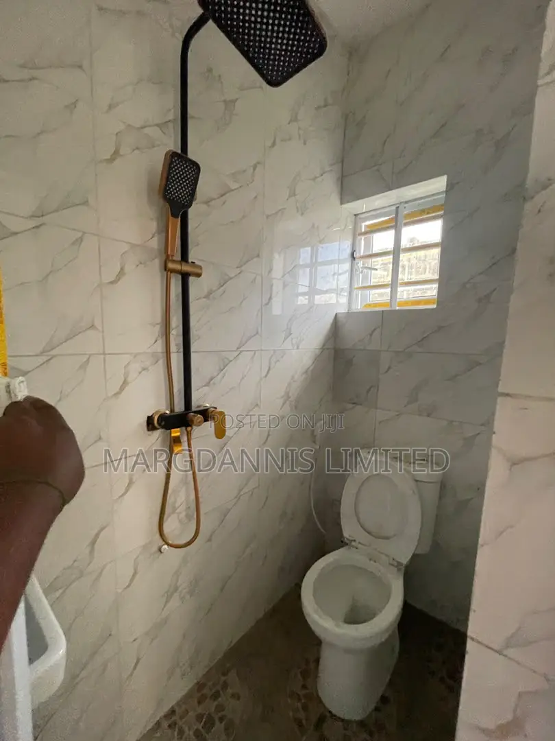 1bdrm Block of Flats in Nitel Estate, Ikorodu Garage for rent