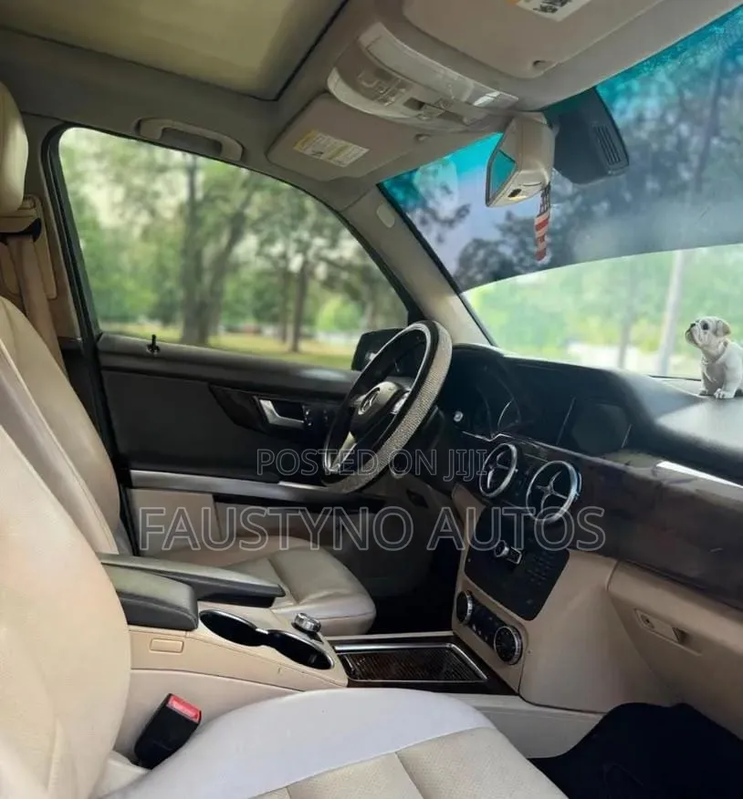 Mercedes-Benz GLK-Class Base GLK 350 4dr AWD 4MATIC (3.5L 6cyl 7A) 2015