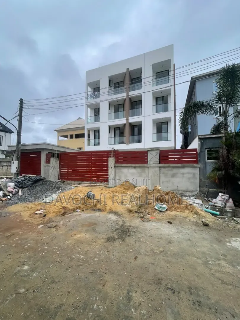 2bdrm Apartment in Chevron for sale
