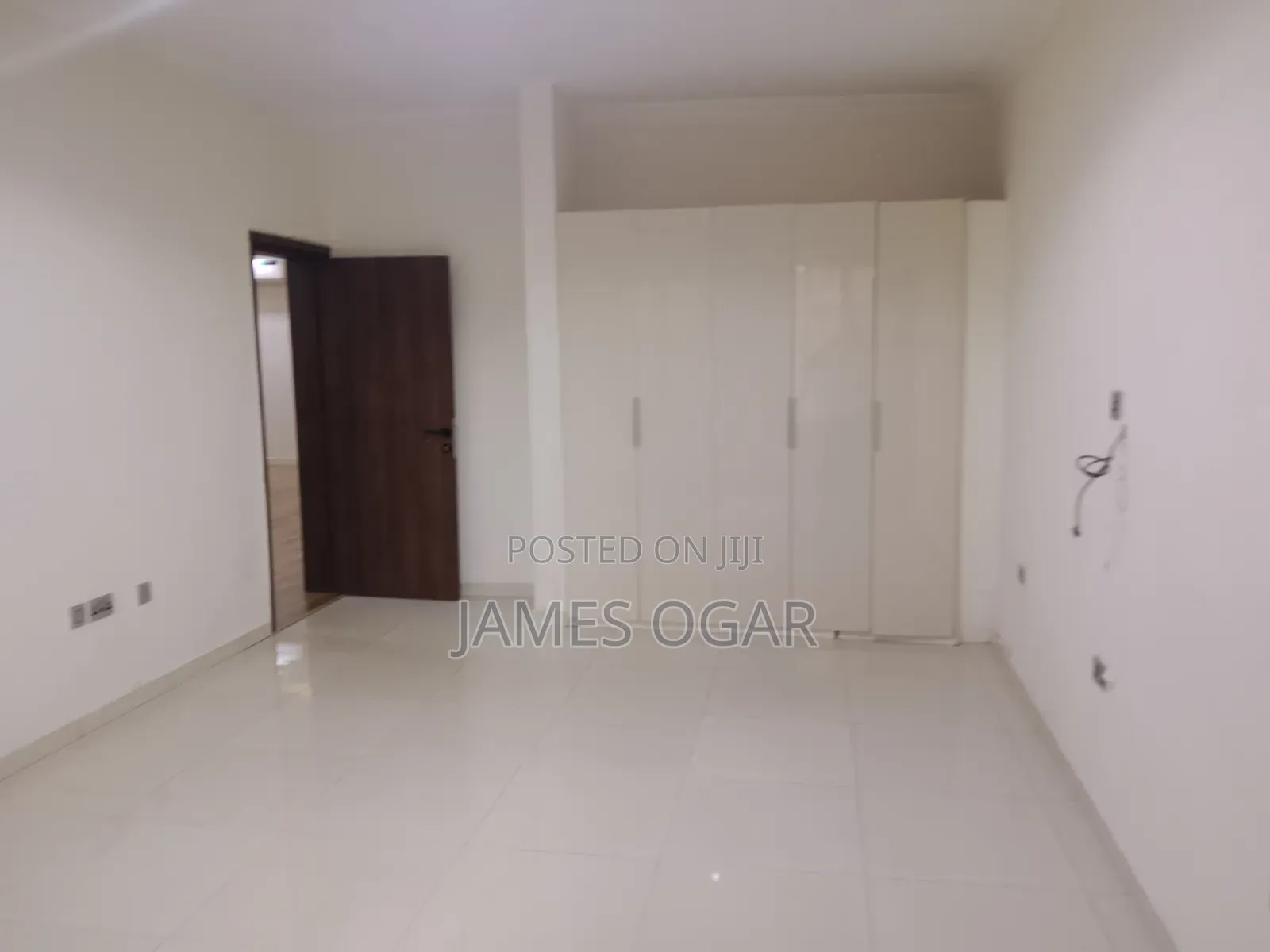 3bdrm Apartment in Lekki Phase I for rent