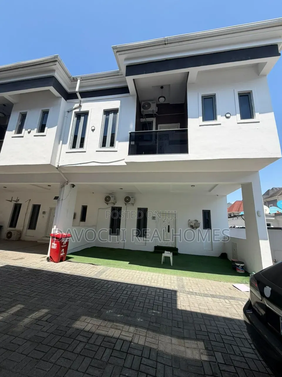 4bdrm Duplex in Ikota for sale