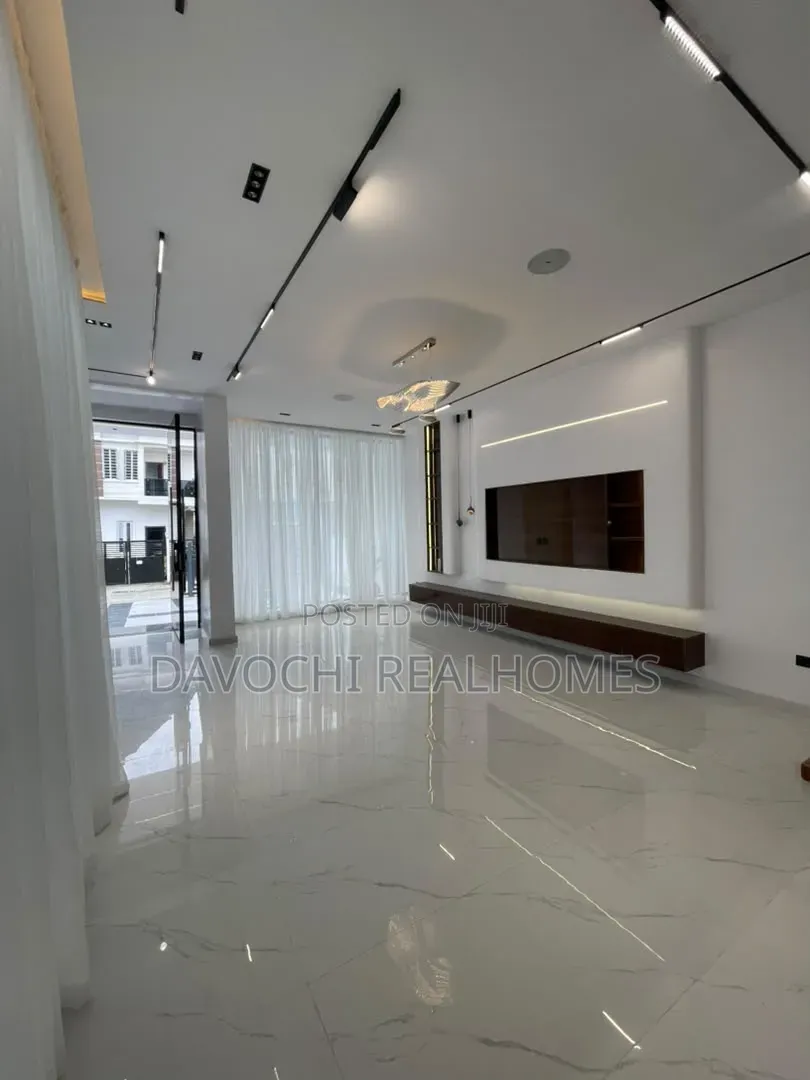 5bdrm Duplex in Victoria Island Extension for sale