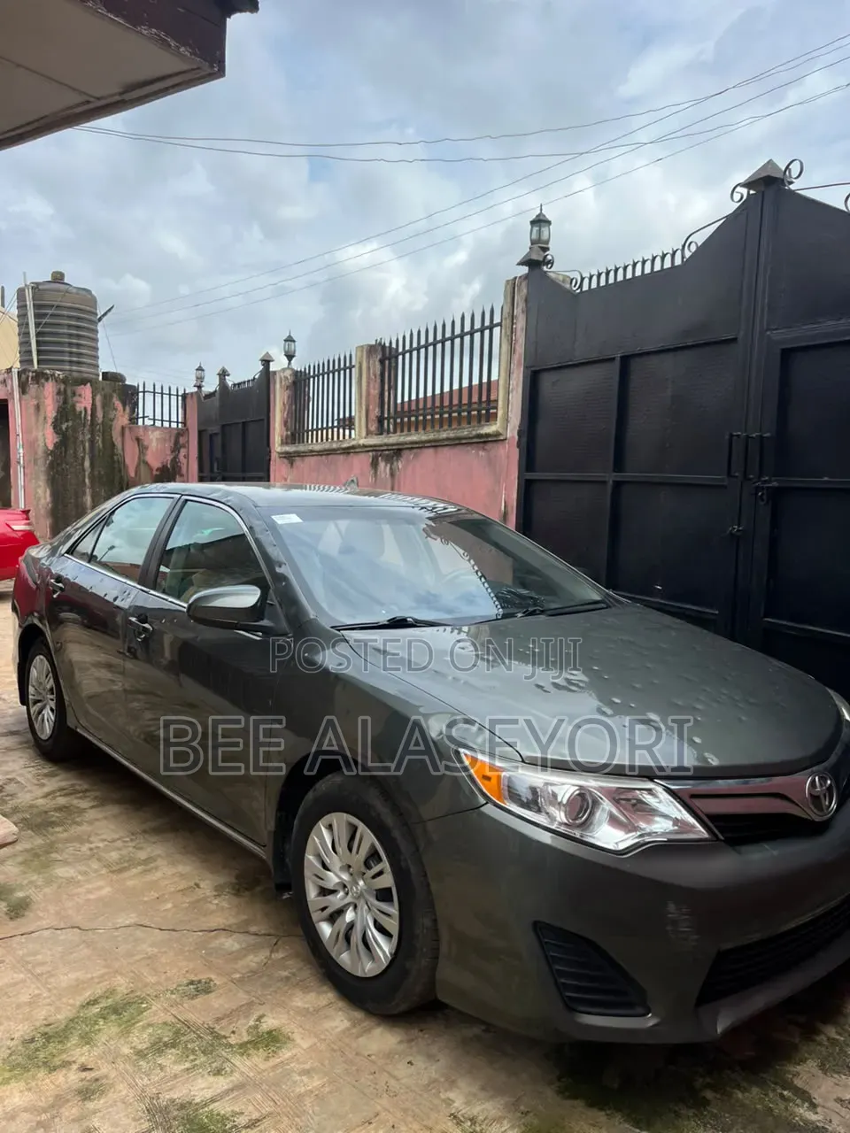 Toyota Camry LE 4dr Sedan (2.5L 4cyl 6A) 2013 Gray