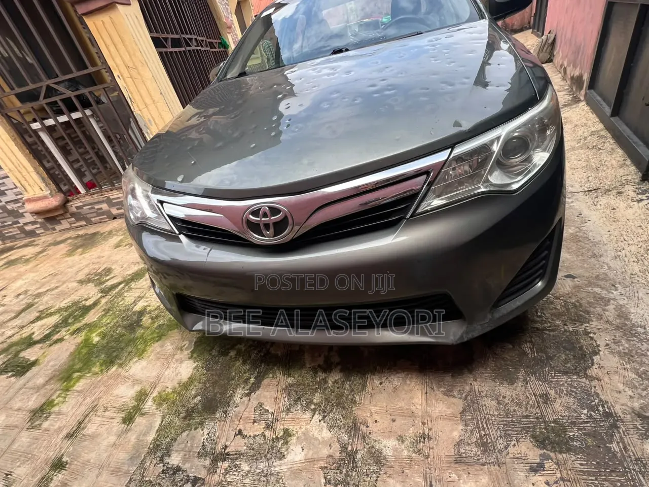 Toyota Camry LE 4dr Sedan (2.5L 4cyl 6A) 2013 Gray