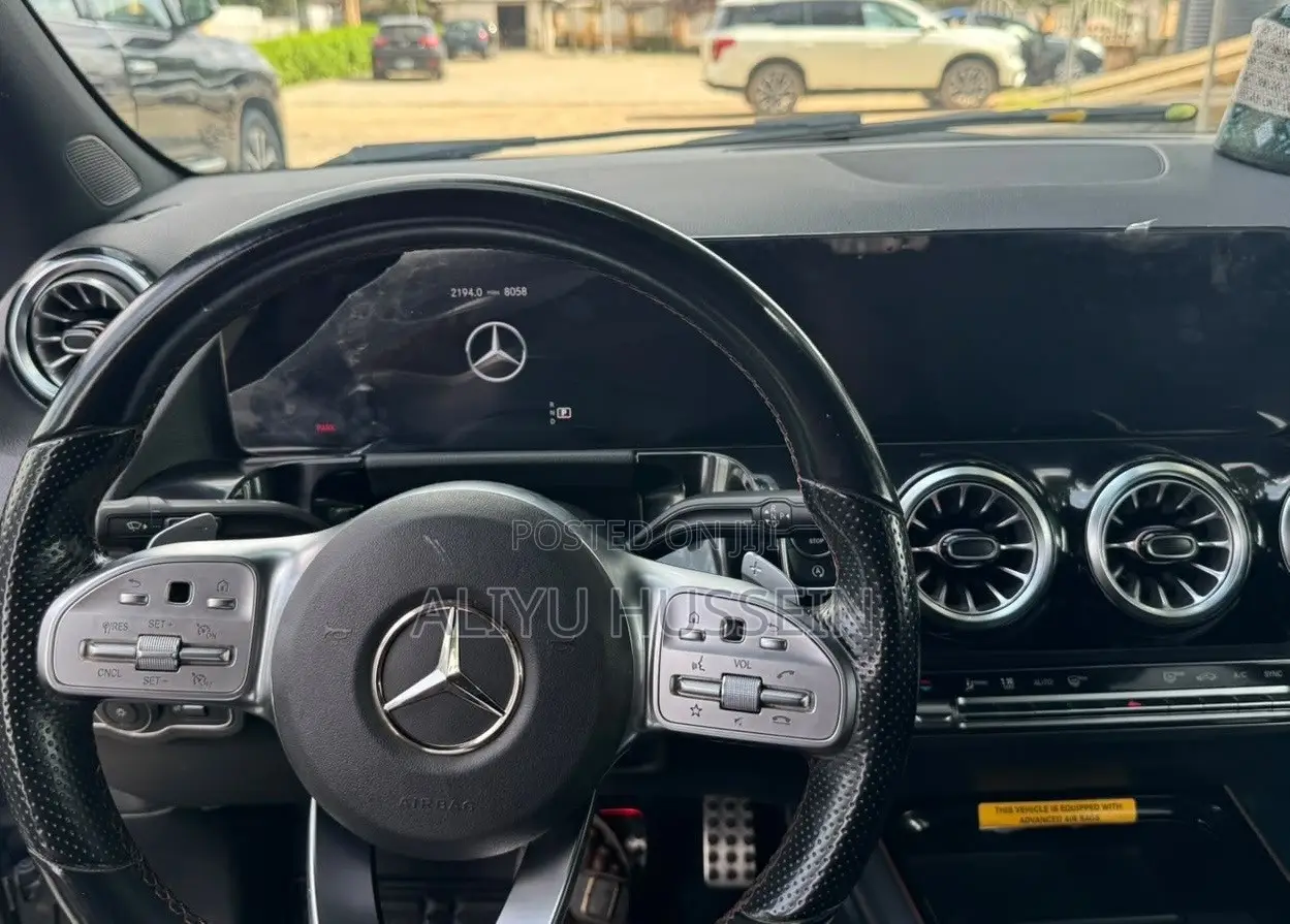 Mercedes-Benz GLA 250 2023 Gray