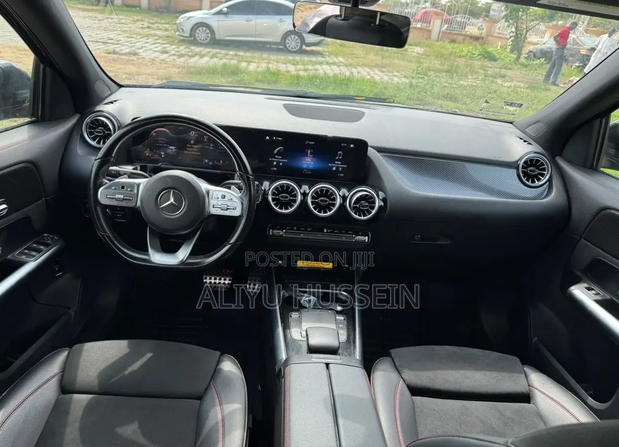 Mercedes-Benz GLA 250 2023 Gray