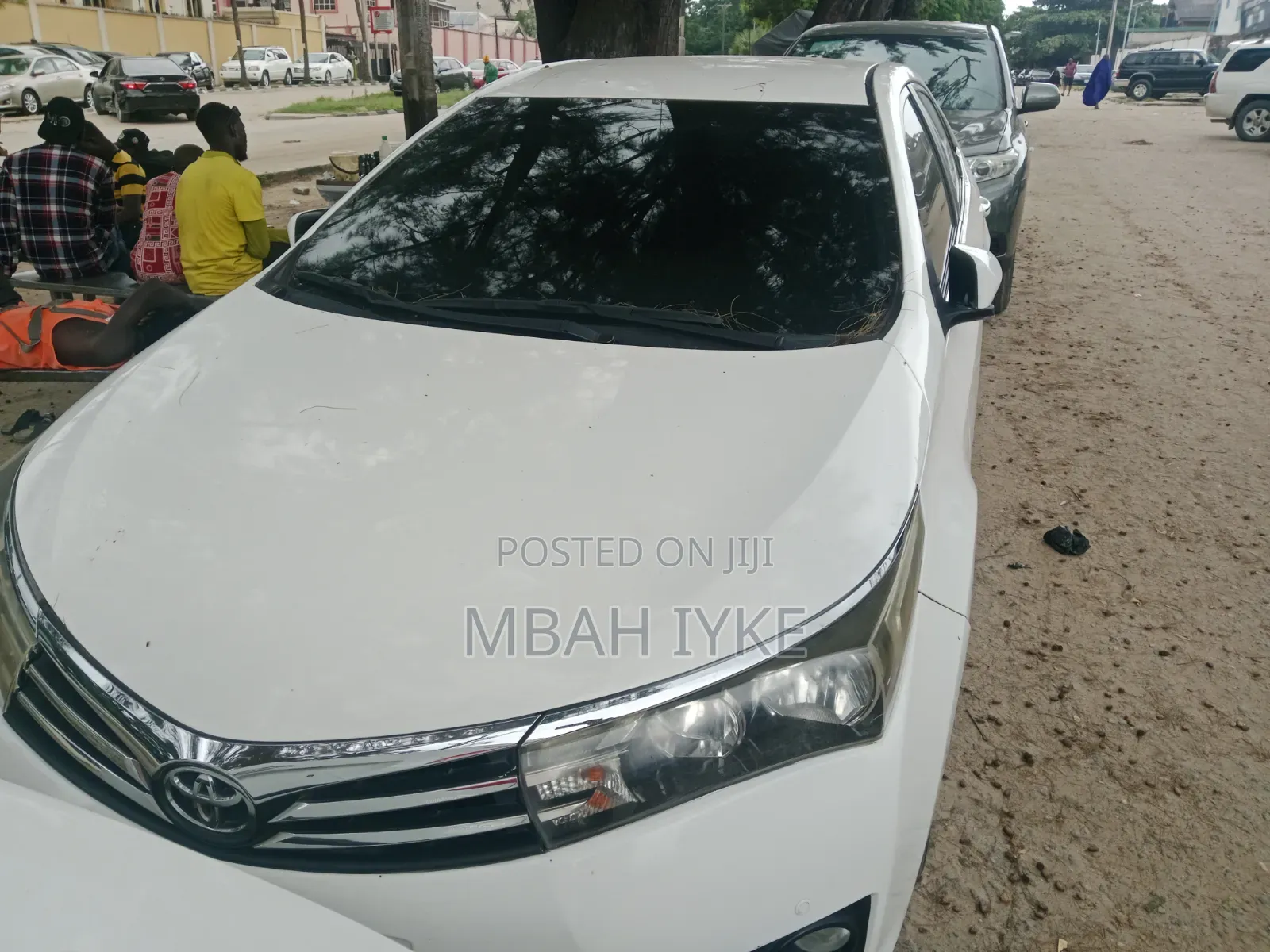 Toyota Corolla LE Premium 4dr Sedan (1.8L 4cyl CVT) 2016 White
