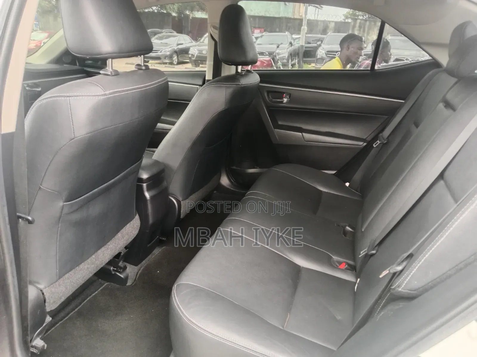 Toyota Corolla LE Premium 4dr Sedan (1.8L 4cyl CVT) 2016 White