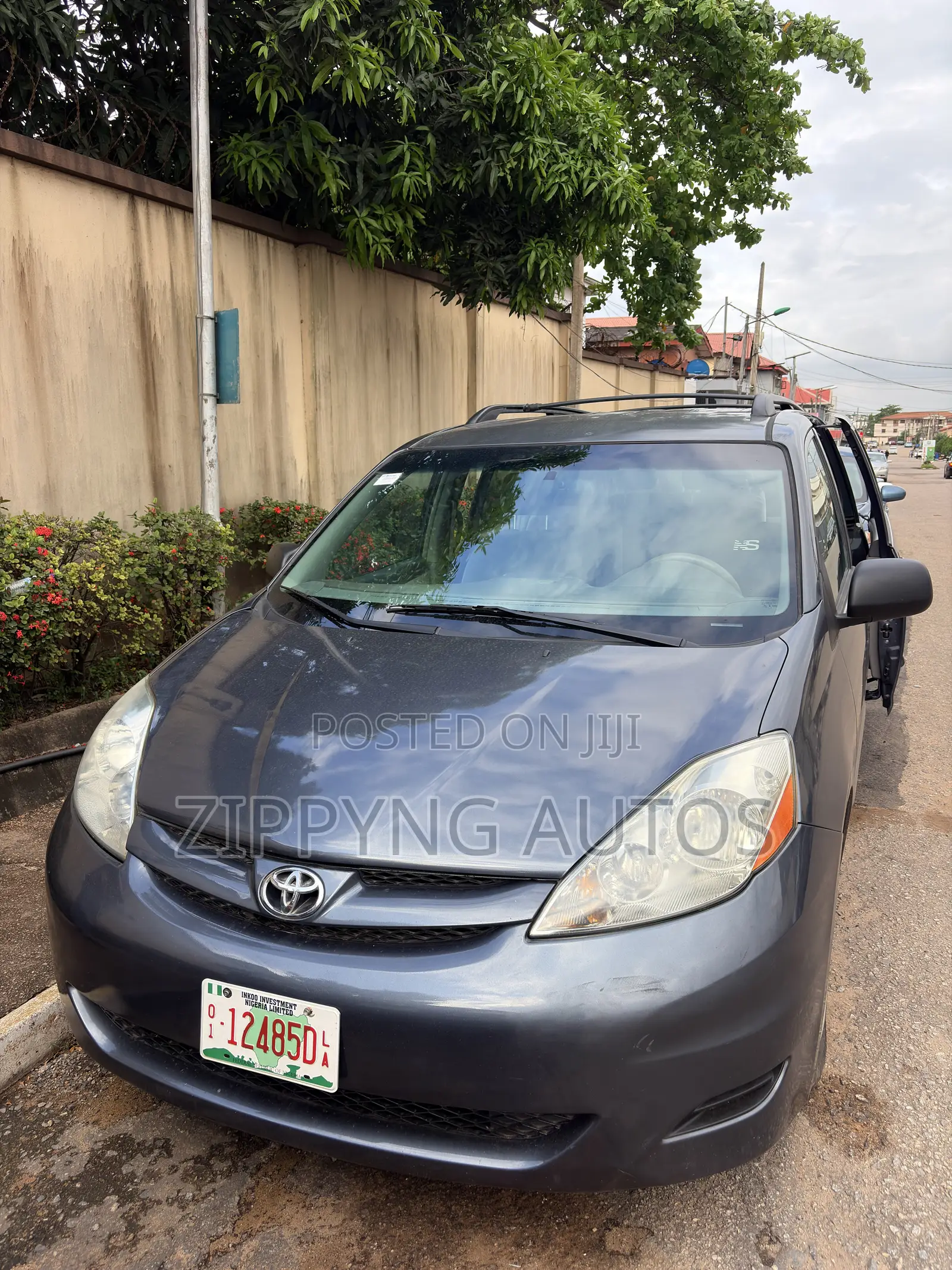 Toyota Sienna CE AWD 2006 Gray