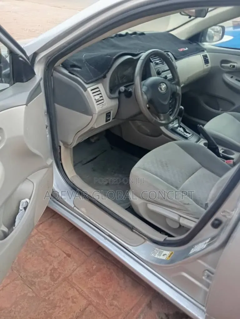Toyota Camry LE 4dr Sedan (2.4L 4cyl 5A) 2008 Silver