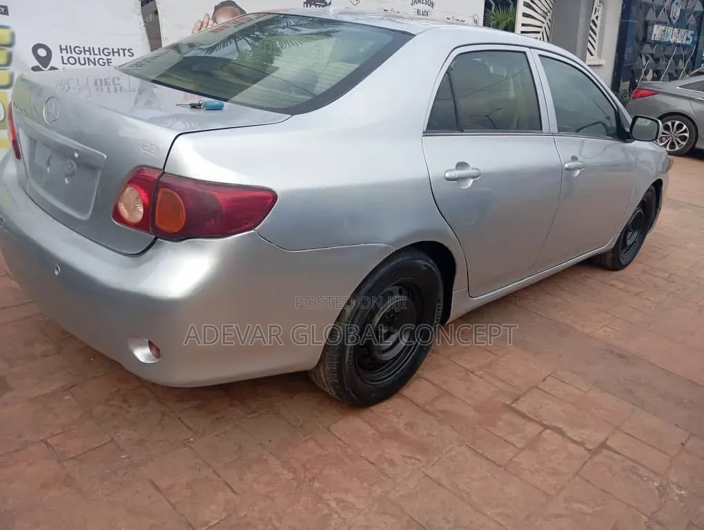 Toyota Camry LE 4dr Sedan (2.4L 4cyl 5A) 2008 Silver