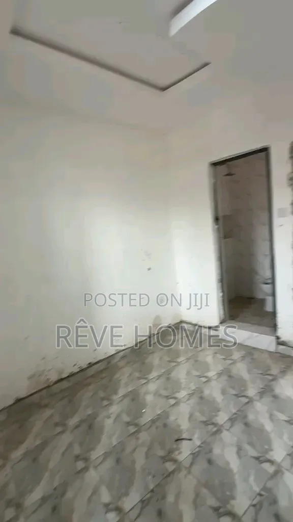 Studio Apartment in Ogudu Road for rent