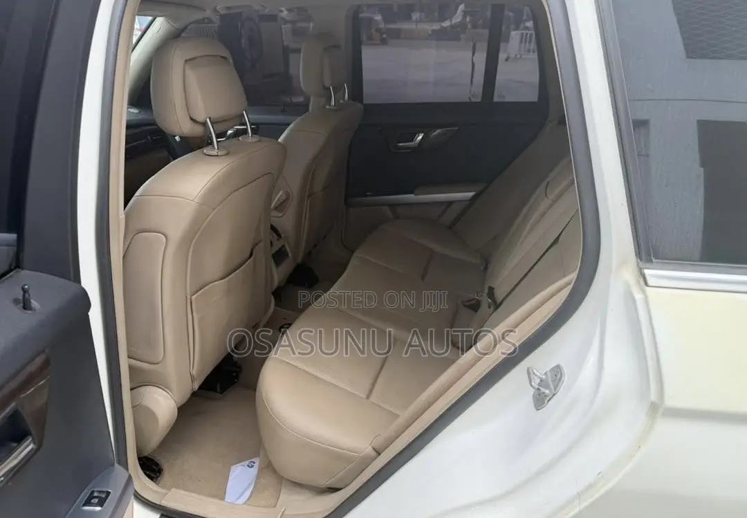 Mercedes-Benz GLK-Class 350 4MATIC 2010 White