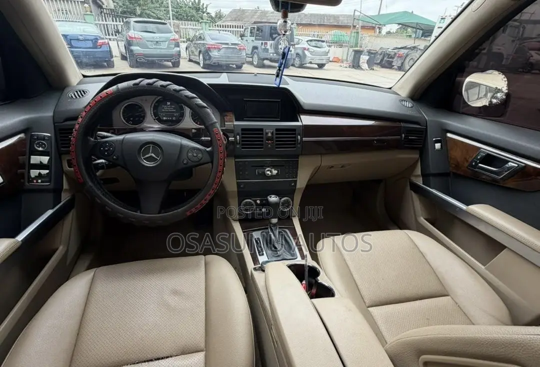 Mercedes-Benz GLK-Class 350 4MATIC 2010 White