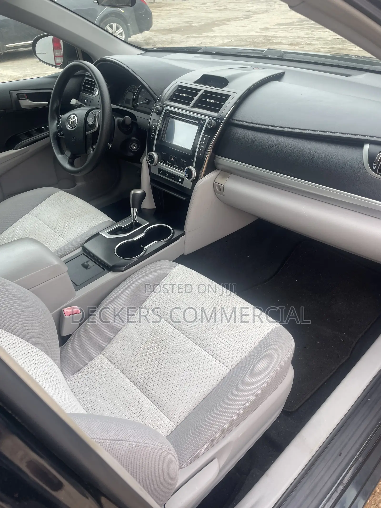 Toyota Camry LE 4dr Sedan (2.5L 4cyl 6A) 2013 Matt Black