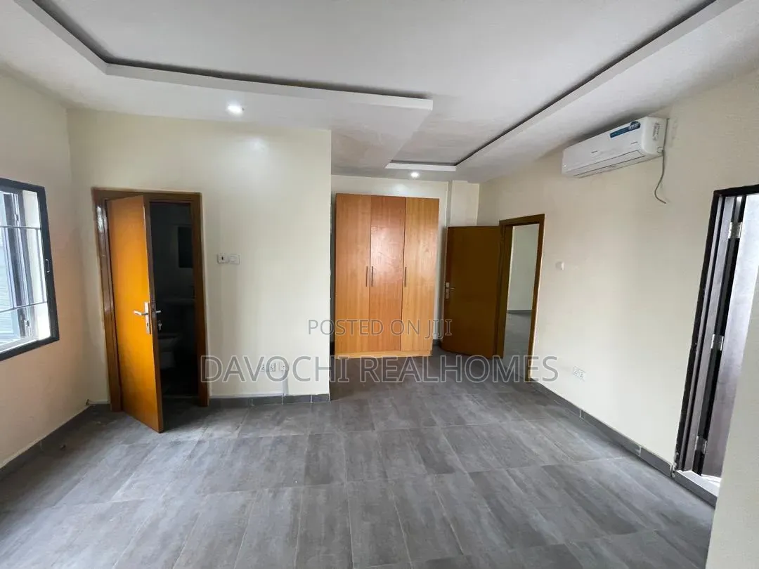 Furnished 3bdrm Apartment in Abraham Adesanya Estate for rent
