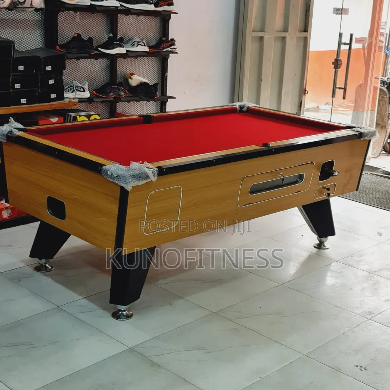 7ft Commercial Coin-Operated HDF Top Snooker Board