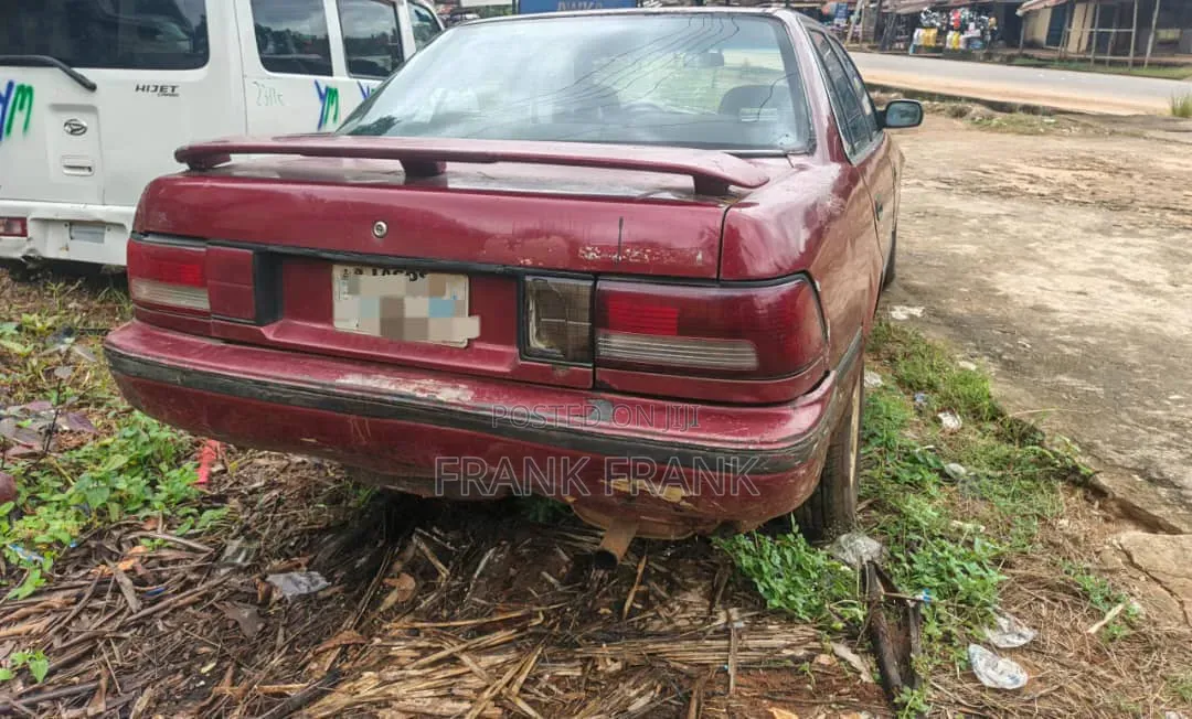 Toyota Carina 1996 Red