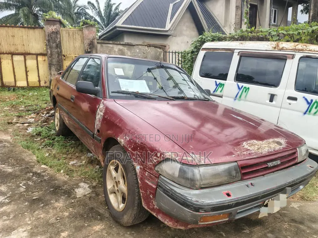 Toyota Carina 1996 Red