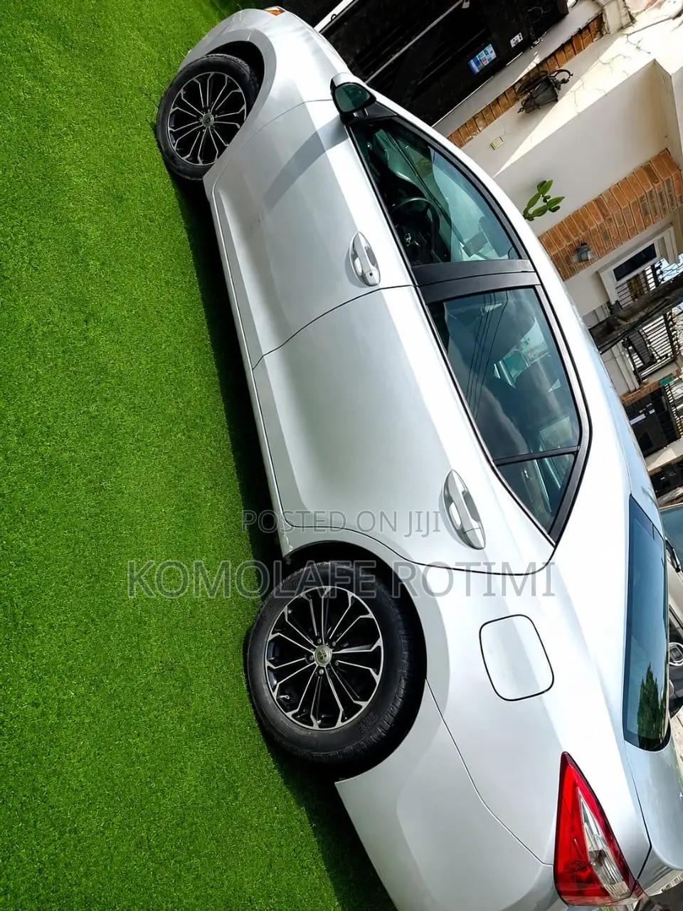 Toyota Corolla LE 4dr Sedan (1.8L 4cyl CVT) 2015 Silver