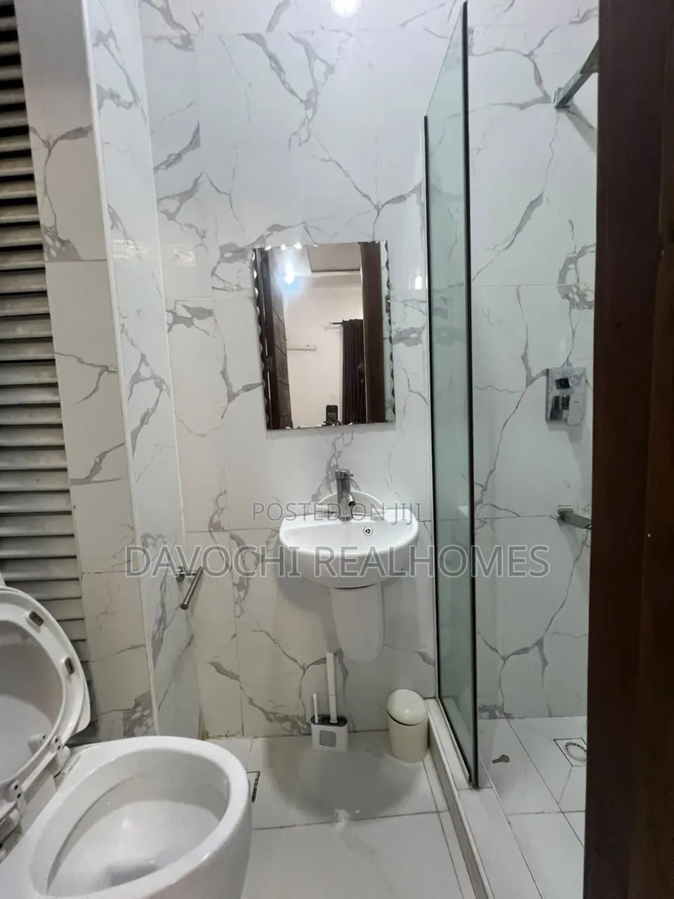 3bdrm Apartment in Banana Island for rent