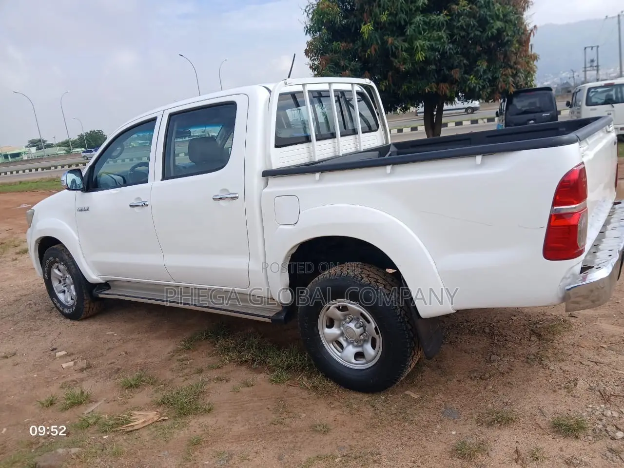 Toyota Hilux 3.0 D-4D 4x4 2014 White