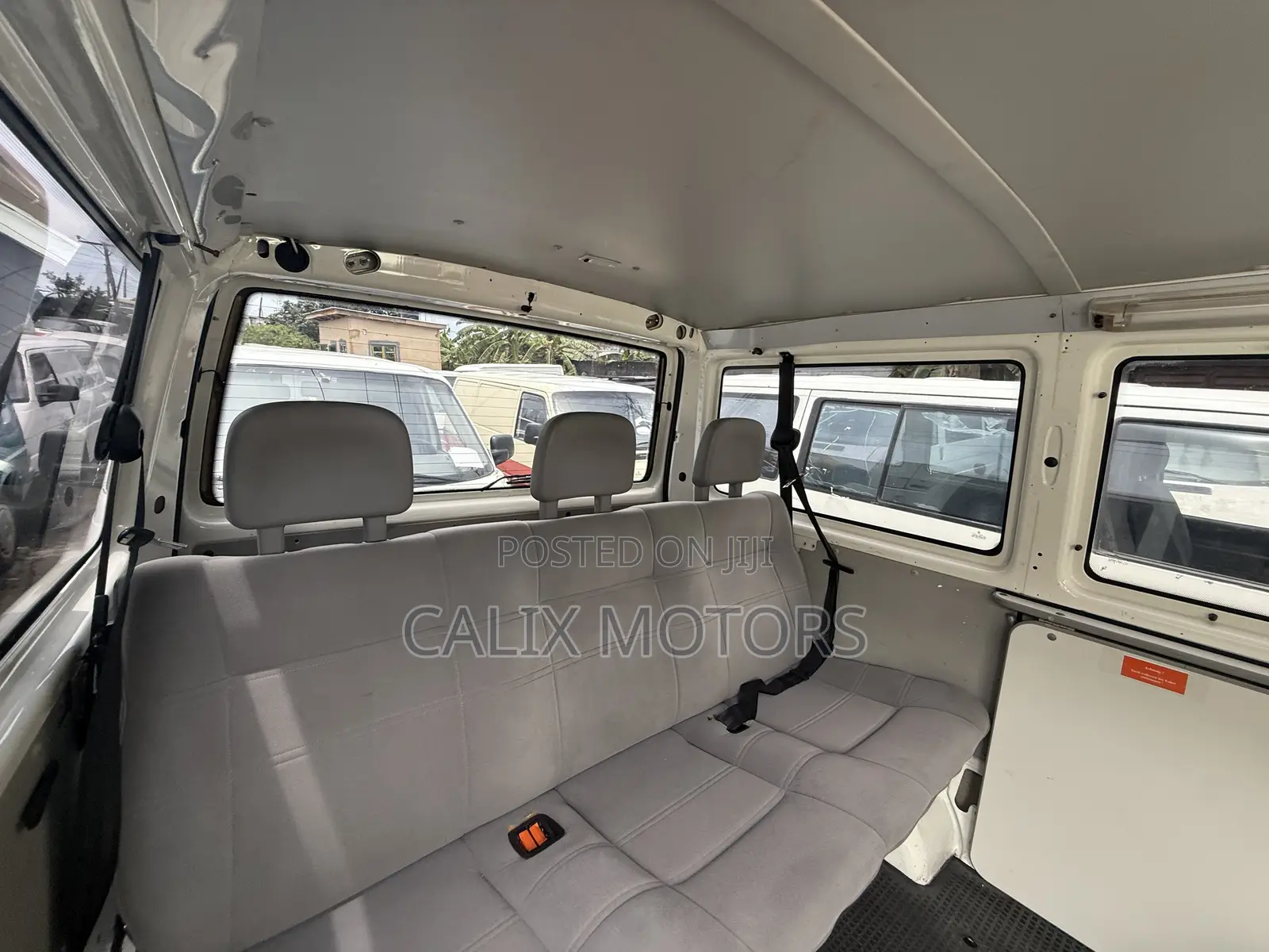 Volkswagen Transporter 2006 White