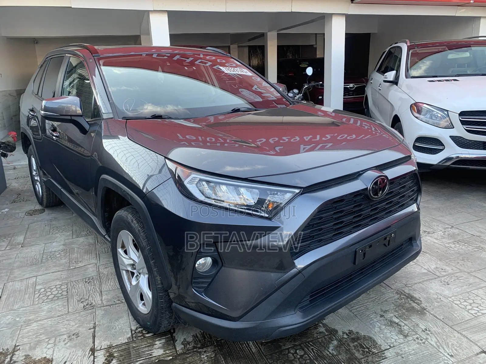 Toyota RAV4 XLE AWD 2019 Gray