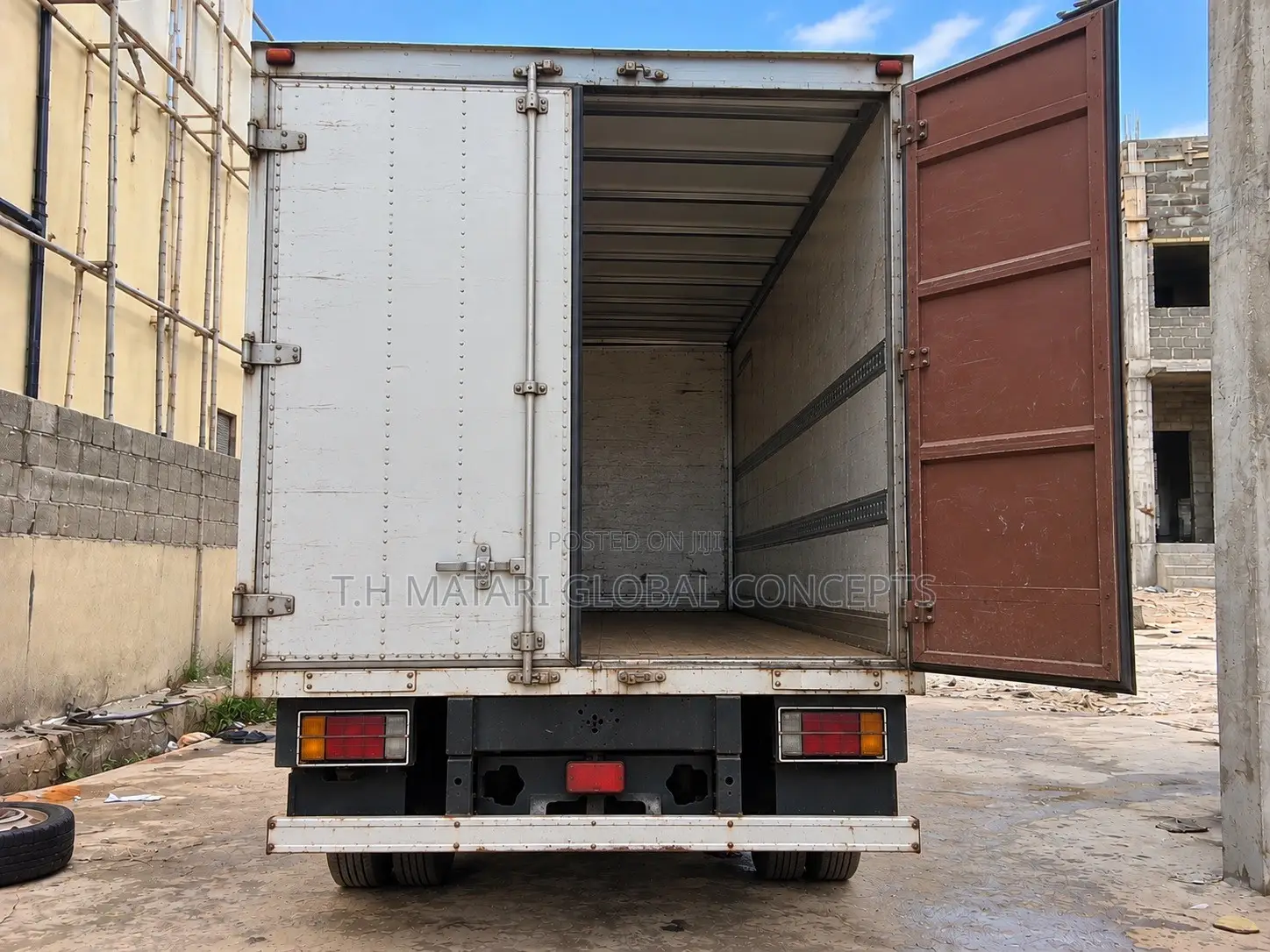 10-Ton Box Truck for Hire — Lagos to Kano. (Protect Your Goods)