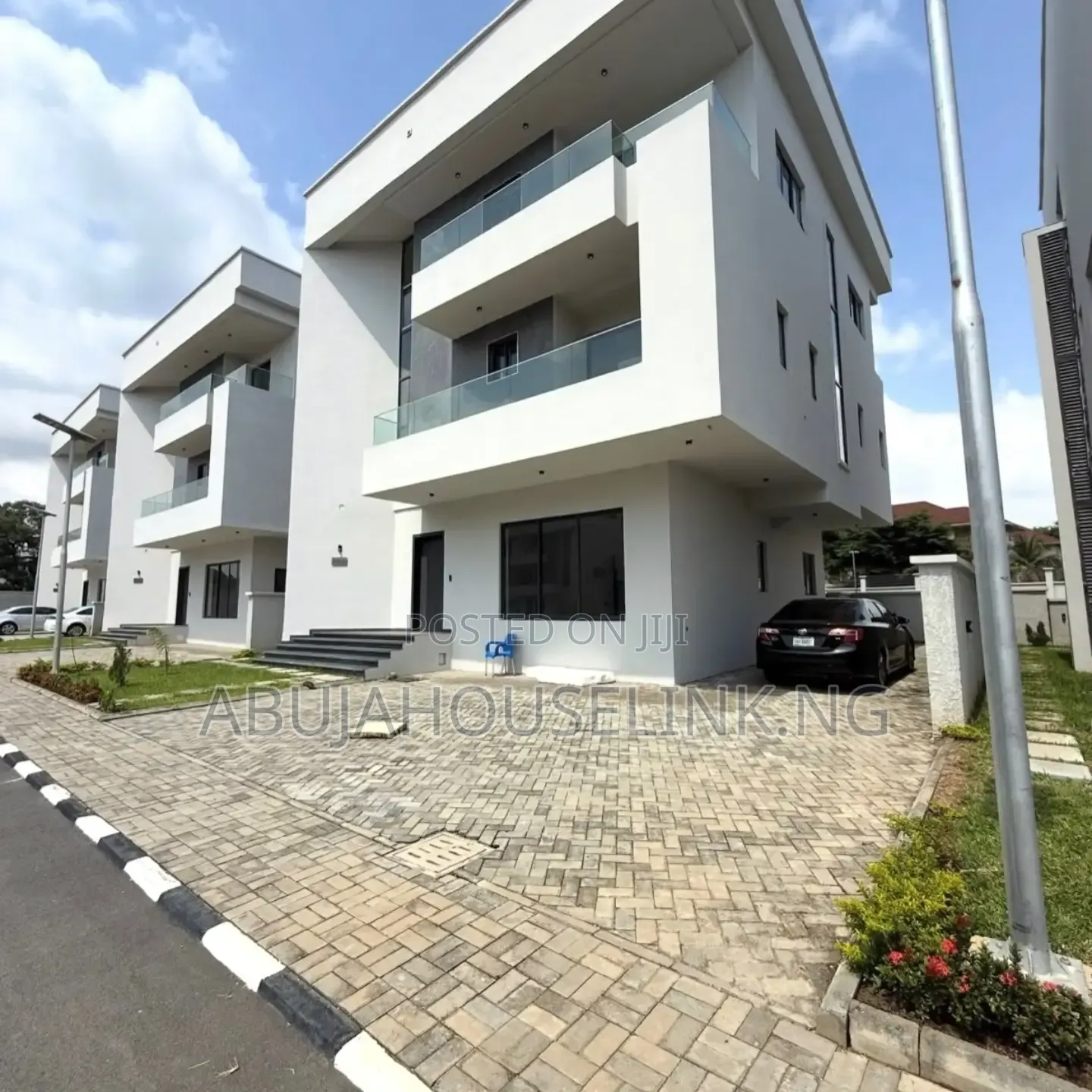 5bdrm Duplex in Jabi Waterfront for sale