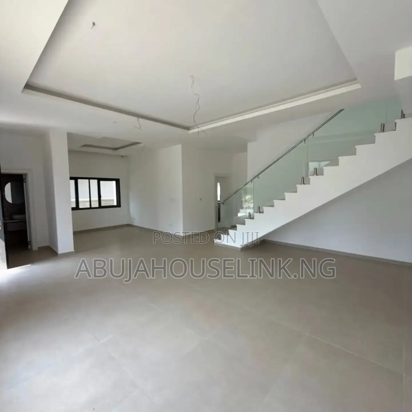 5bdrm Duplex in Jabi Waterfront for sale