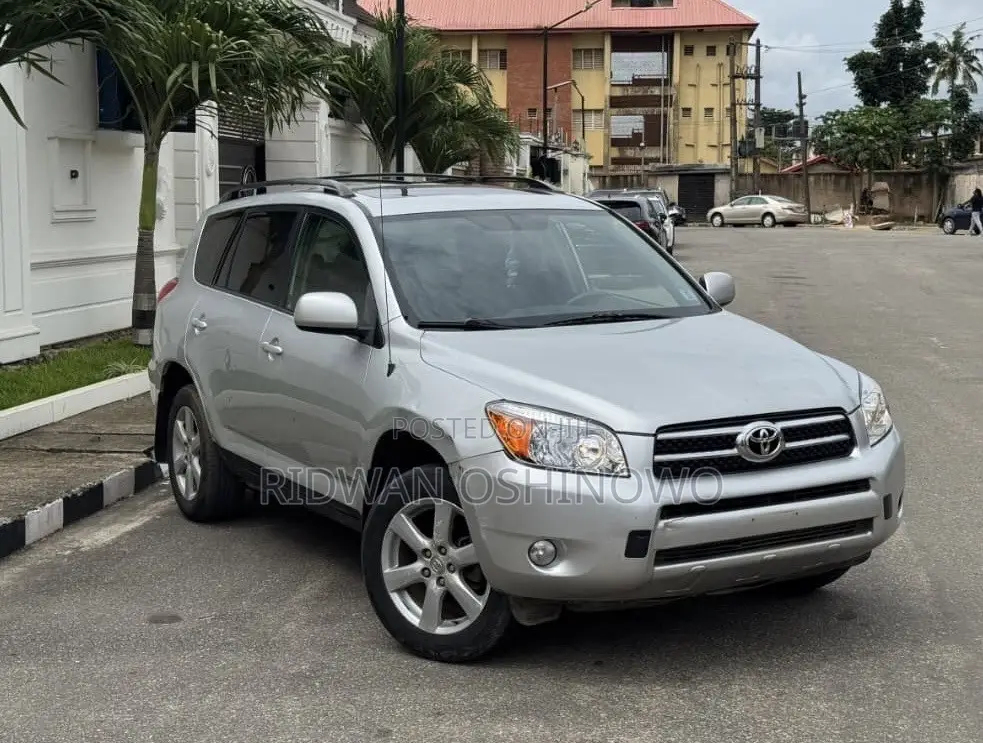Toyota RAV4 2.0 VVT-i 2008 Silver