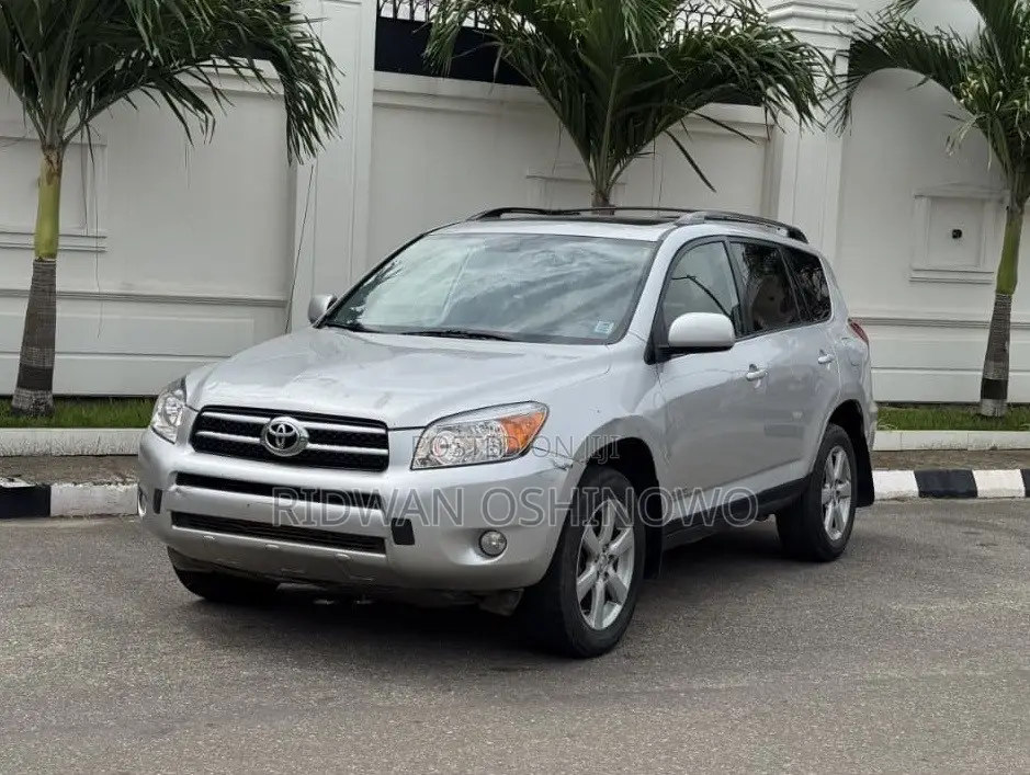 Toyota RAV4 2.0 VVT-i 2008 Silver