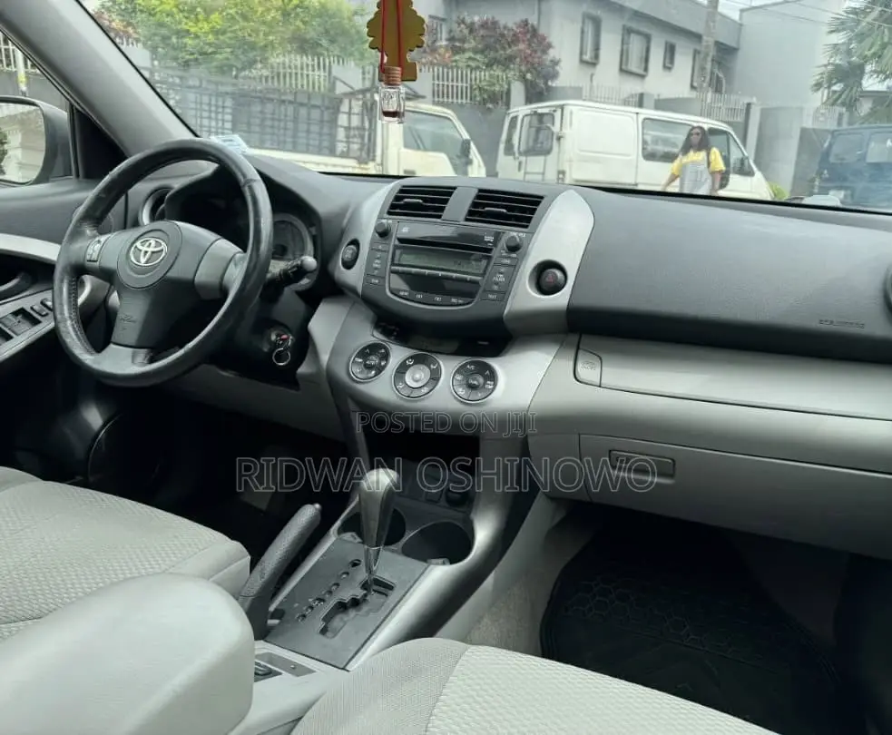Toyota RAV4 2.0 VVT-i 2008 Silver