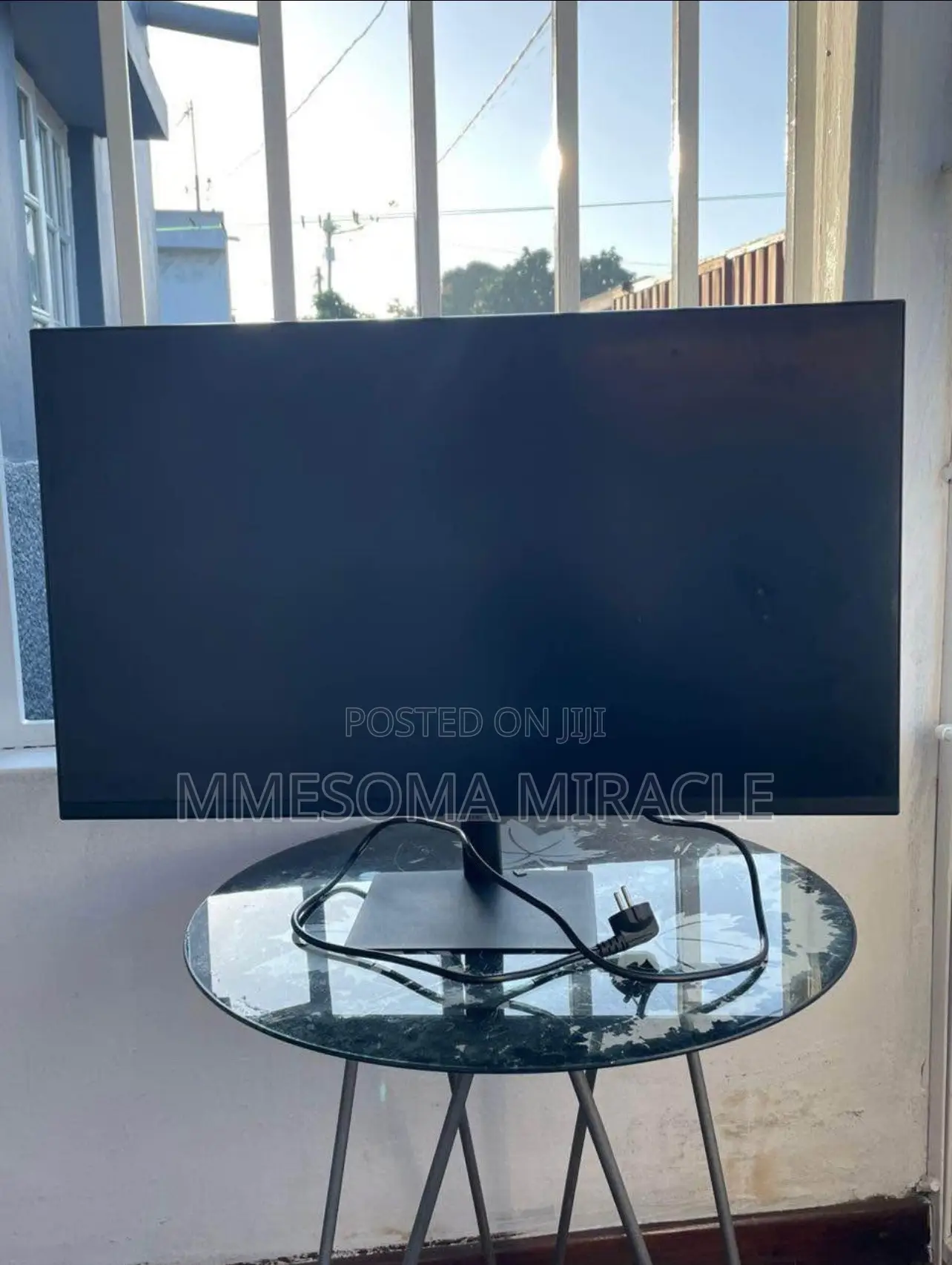 Samsung 32-Inch M5 (M50D) Series FHD 1080P Smart Monito